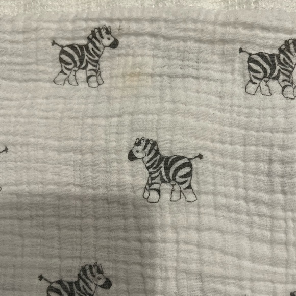 Muslin Swaddle Blankets - Picture 3 of 6